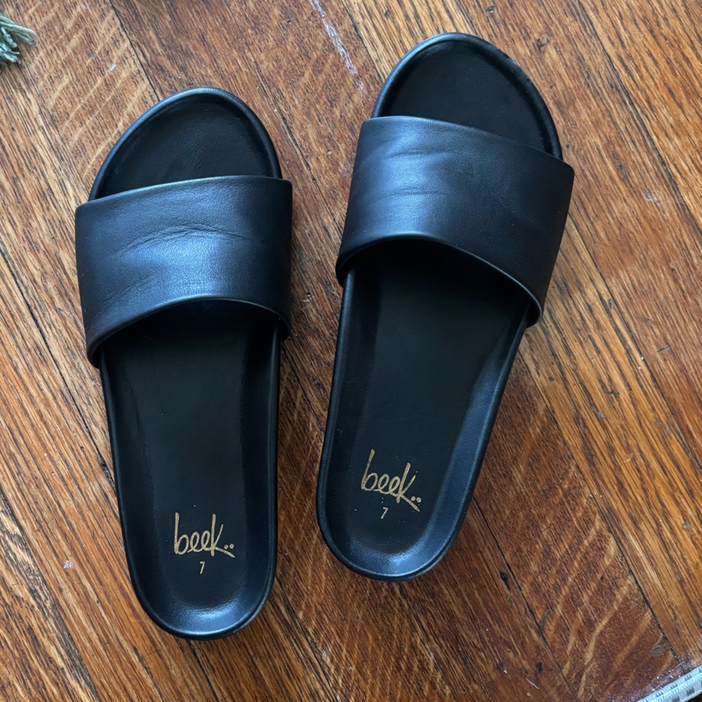 Beeks Black Leather Slide Sandals